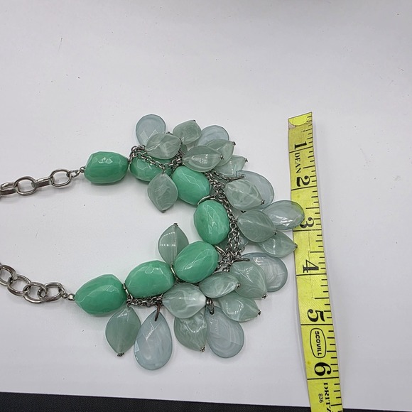 Womens Silver Tone Chain‎ Green White Beaded Acrylic Statement Bib Necklace 25" - Picture 6 of 7